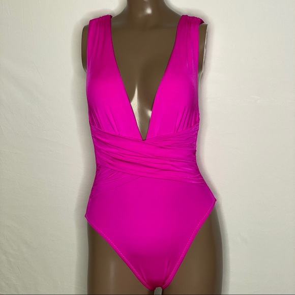 Trina Turk Other - Trina Turk Getaway Crisscross Plunge Swimsuit